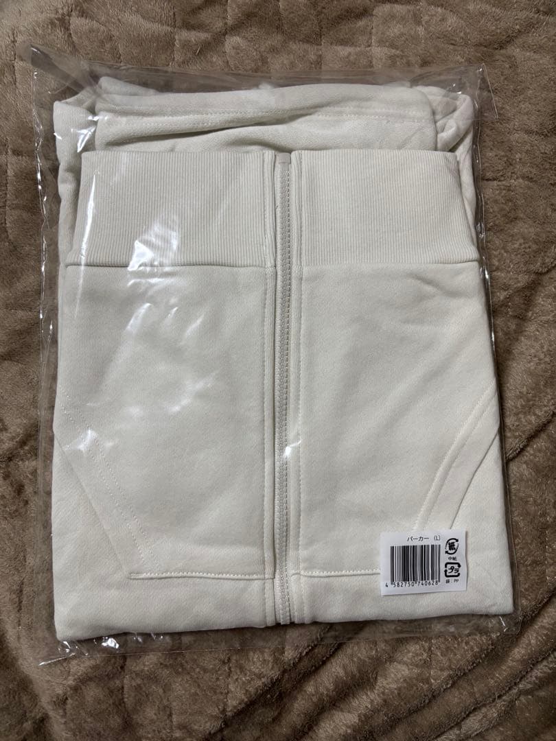 Man ON パーカー Lサイズ