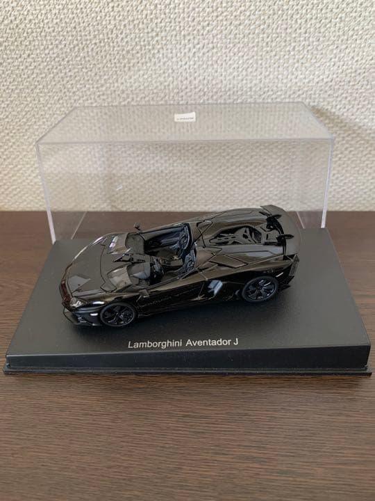 ミニカー AUTOart lamborghini aventador J