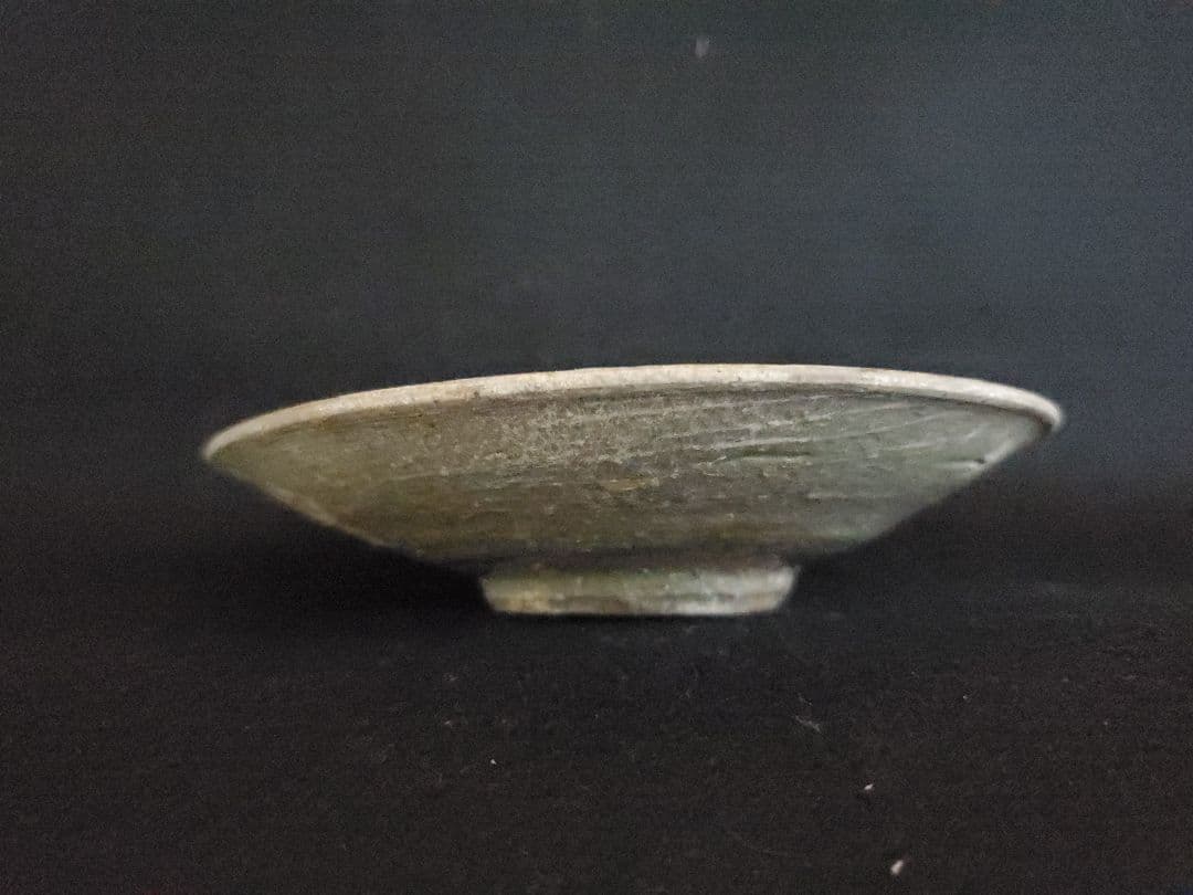 李朝 粉靑沙器印花文平皿