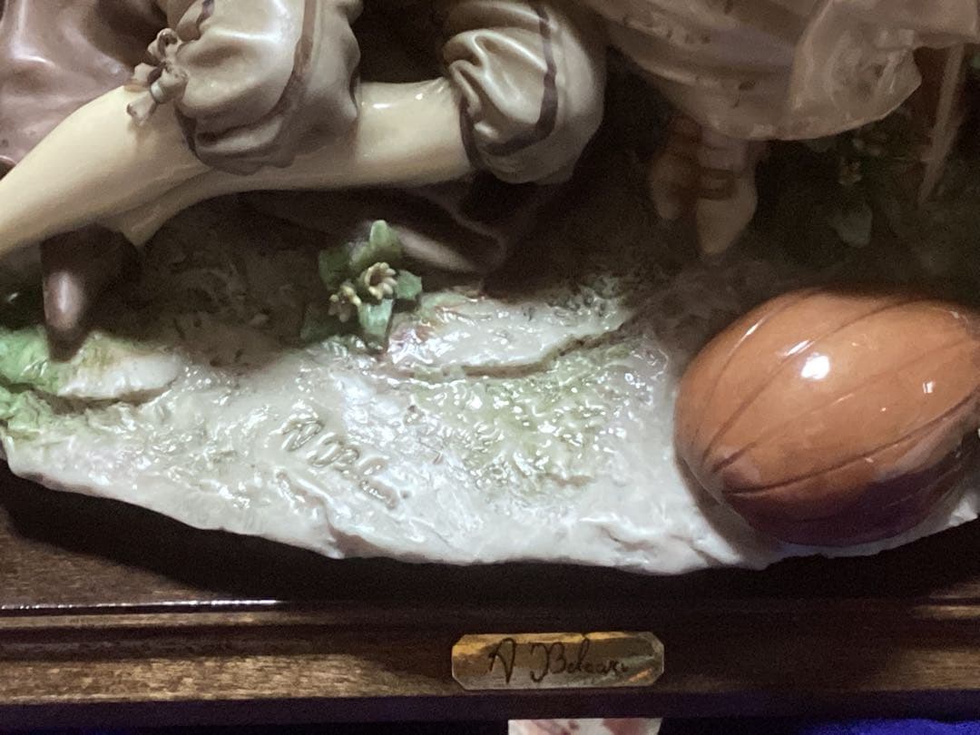 イタリア製 置物 フィギュア 幅 27㎝ 高さ 30㎝ 奥行 18㎝ 重さ5kg