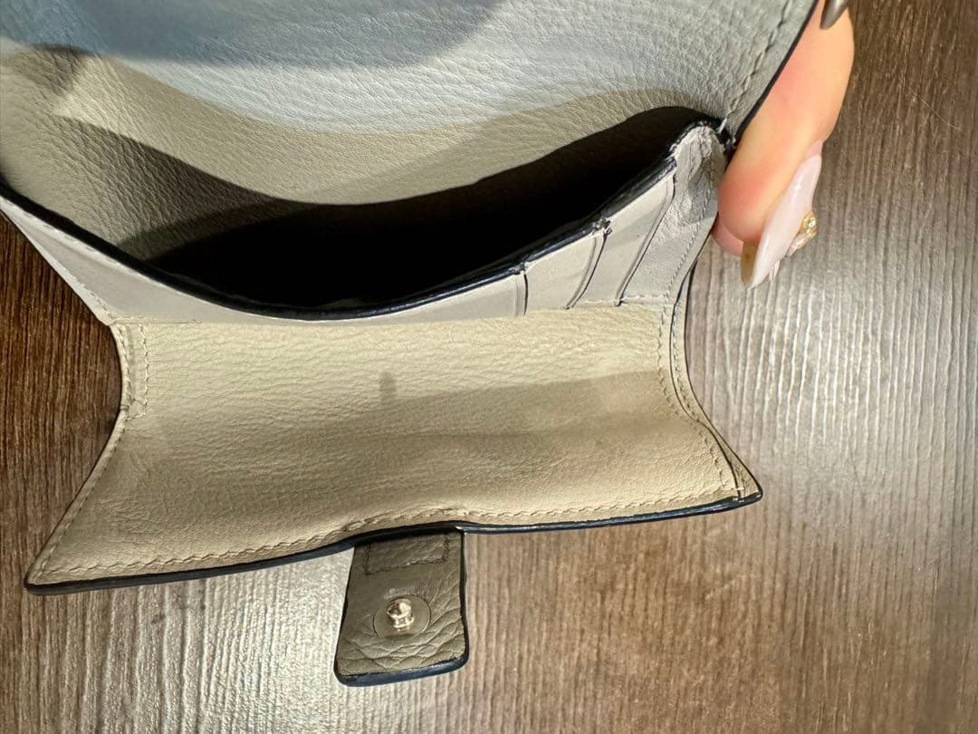 LOEWE 三つ折り財布 バーティカルウォレットスモールペールグリーン