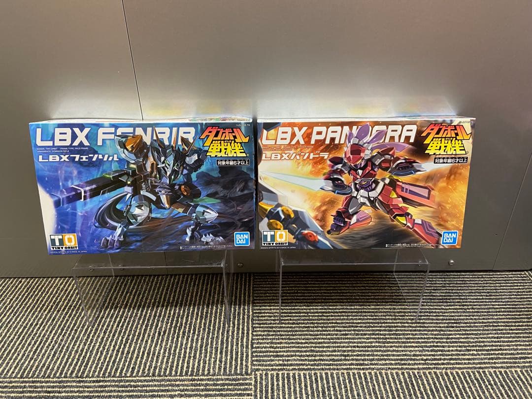 ダンボール戦機 プラモデル　LBX 12機+1セット