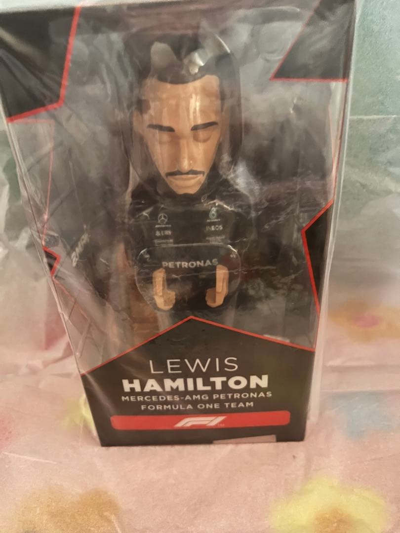 Mighty JAXX YARMSフィギュア ルイスハミルトン　りんけん