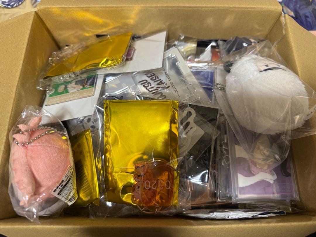 呪術廻戦グッズ　五条悟　ほか　160点以上まとめ売り