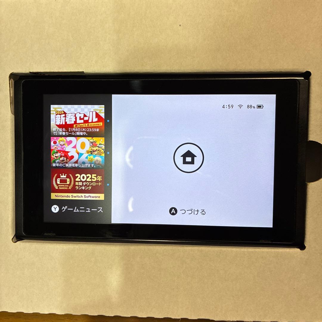 L*i様 Nintendo Switch 本体 付属品全て付　バッテリーやや弱