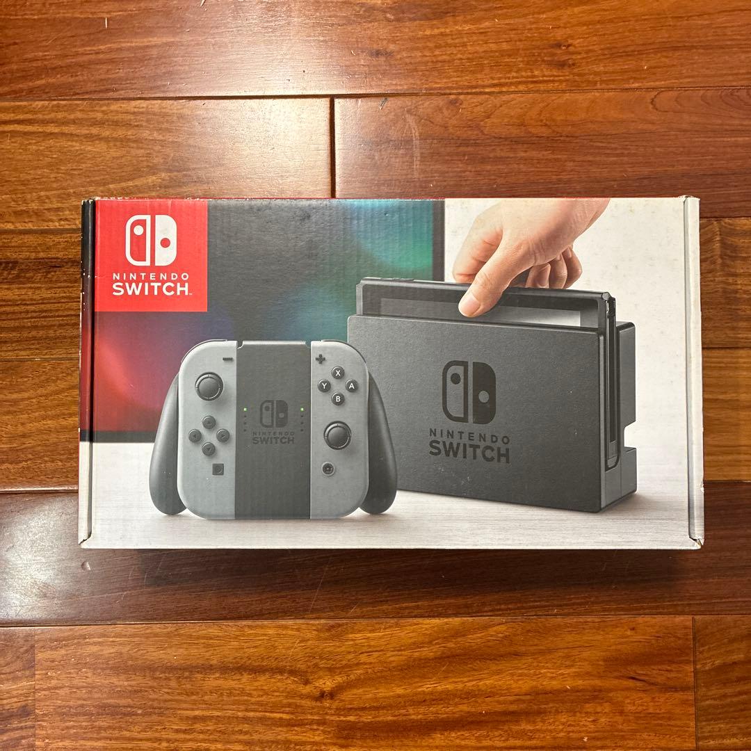 L*i様 Nintendo Switch 本体 付属品全て付　バッテリーやや弱