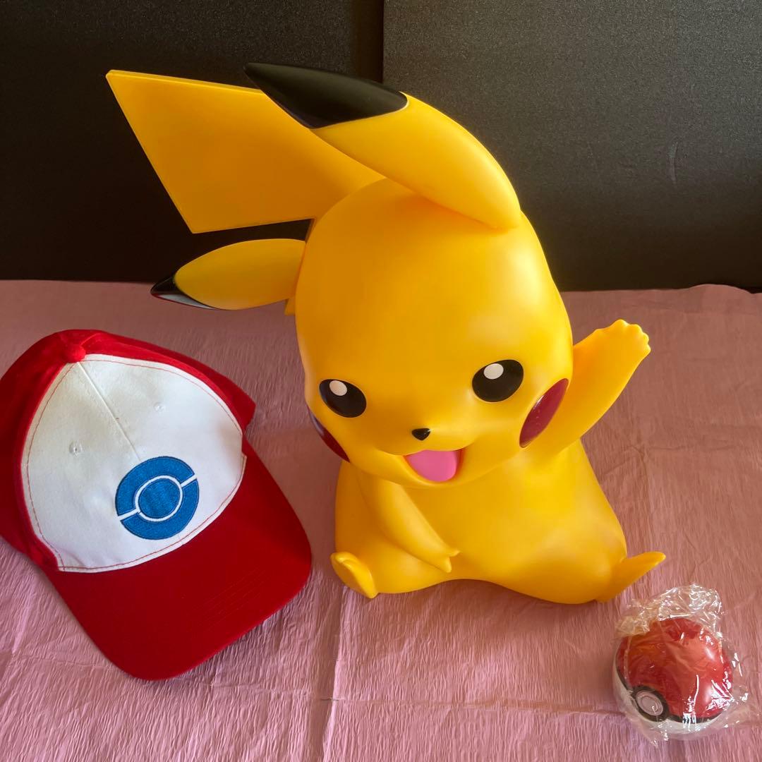 ポケモン 等身大 ピカチュウフィギュア 高さ40cm ポケモンキャップ付き