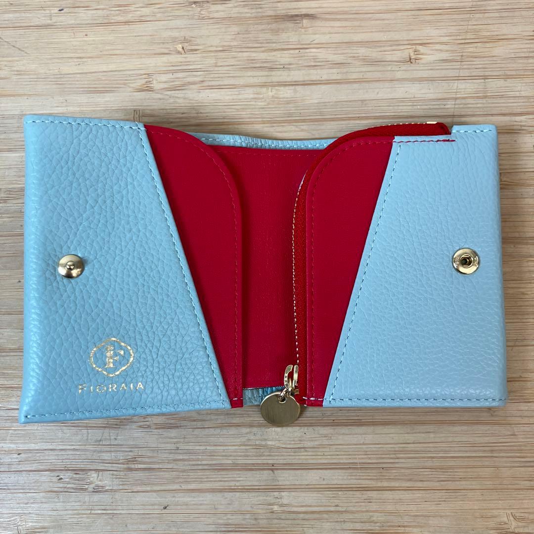 美品Fioraria グレー 二つ折り財布