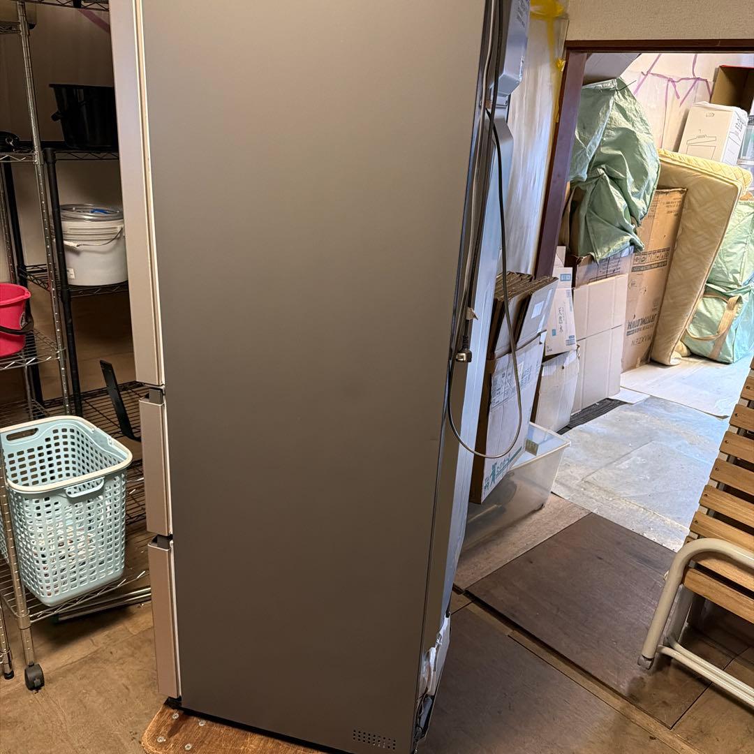 青いアバターさま専用‼️‼️‼️ 日立 3ドア冷蔵庫 シルバー R-V32KV（N）