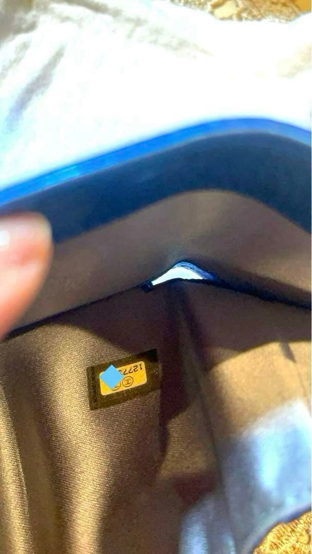 国内正規品未使用に近いシャネルミニ財布レディース三つ折り贈物ブルー二つ折りギフト