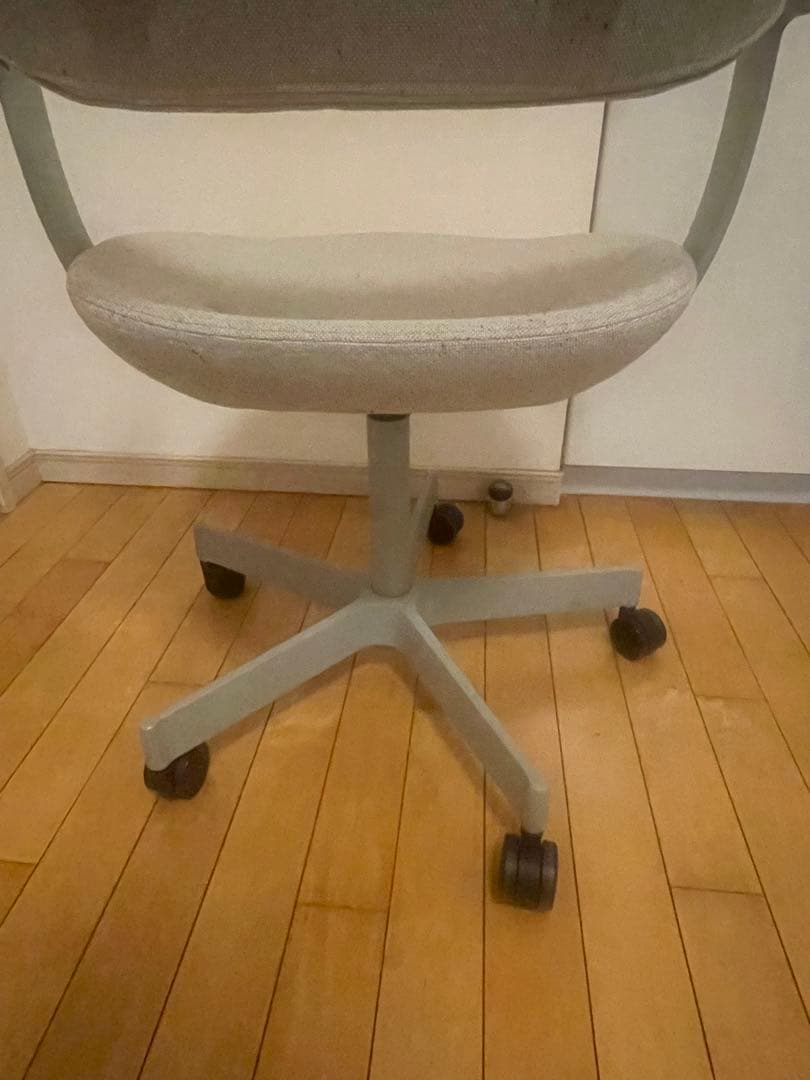 イトーキ バーテブラ03)ナイロンキャスター エクリュベージュ×ペールオリーブ