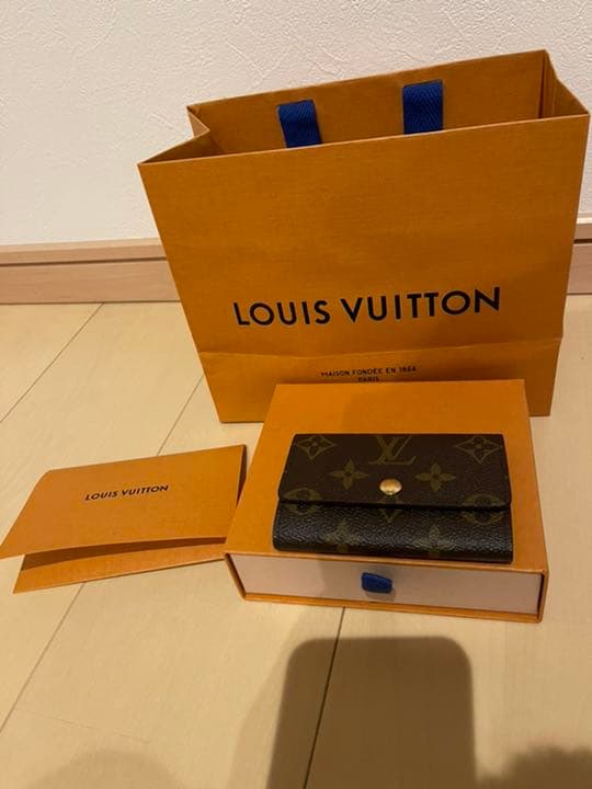 ルイヴィトン　モノグラム　キーケース6連　新品未使用