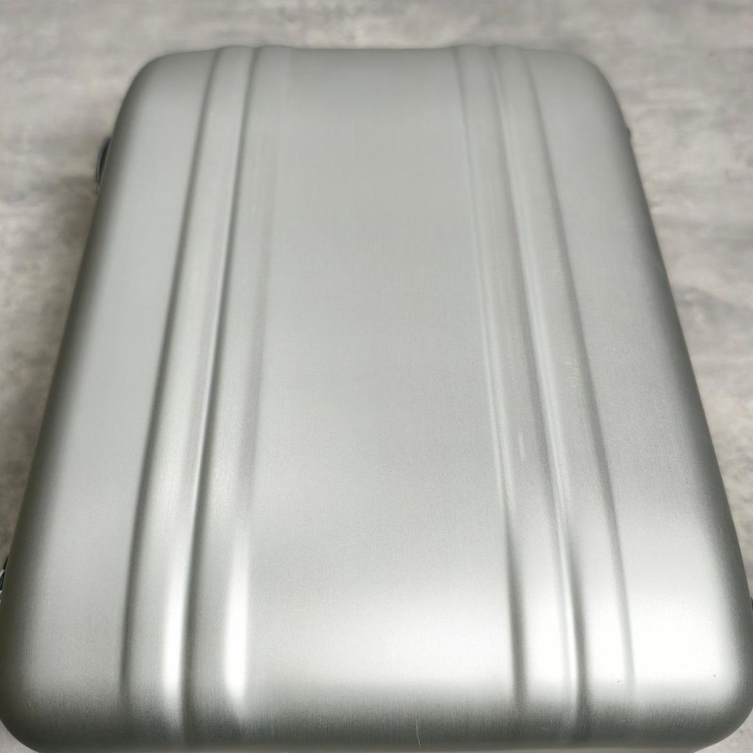 【美品】ゼロハリバートン ミニアタッシュケース カメラケース シルバー