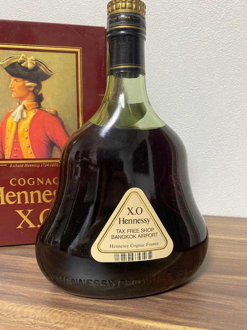 Hennessy XO コニャック グリーンボトル　金キャップ
