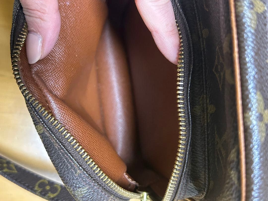 Louis Vuitton アマゾン ショルダーバッグ