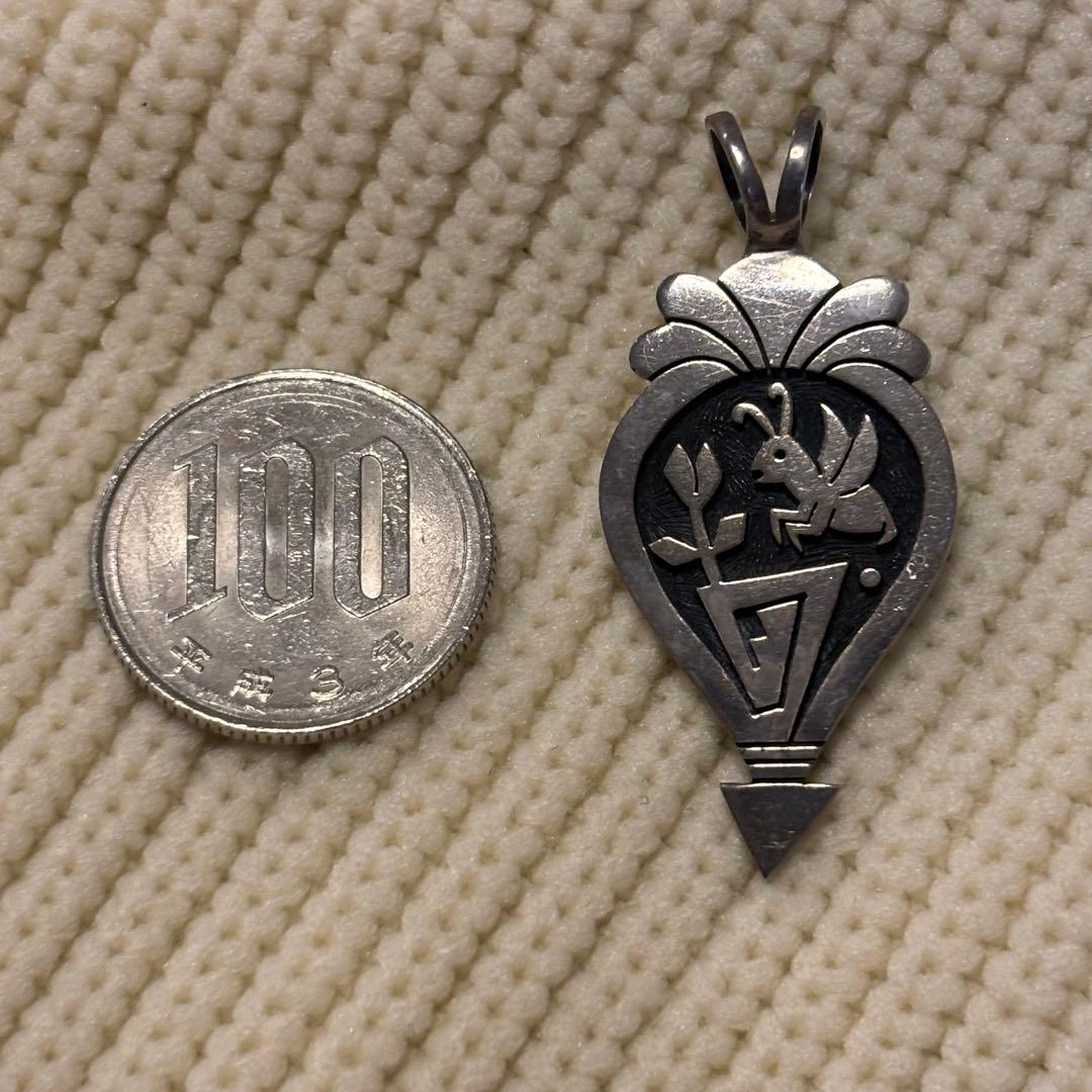 ホピ ゲーリー＆エルシー ヨヨキー ネックレストップ ミツバチ みつばち