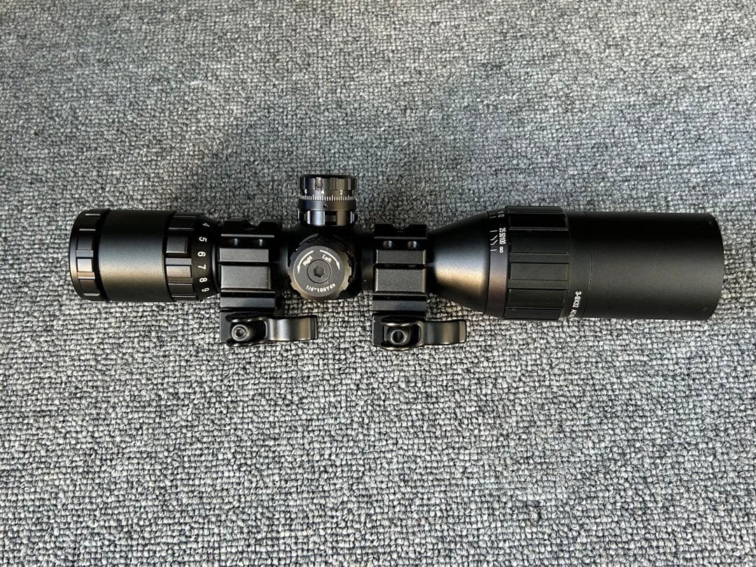東京マルイ　NEWイルミネーテッドショートズームスコープ