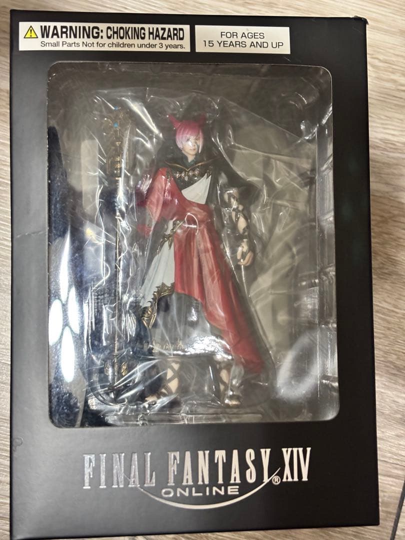 箱日焼け・痛み有 新品未開封 ファイナルファンタジー　水晶公フィギュア FF14