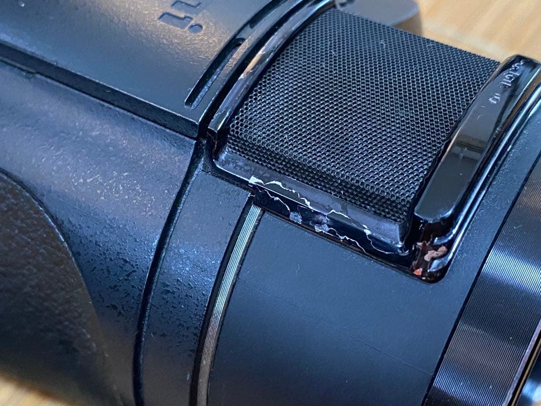 SONY FDR-AX40 4Kビデオカメラ 本体　中古　一部分割れあり