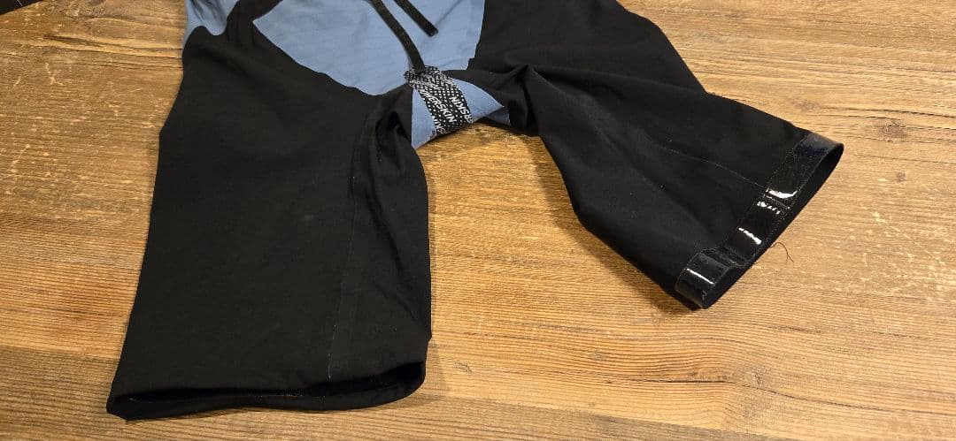 arena Carbon Air 2 SSサイズ ブラック 競泳水着