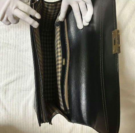 【希少】Aquascutum（アクアスキュータム）鍵付き本革 ビジネスバッグ