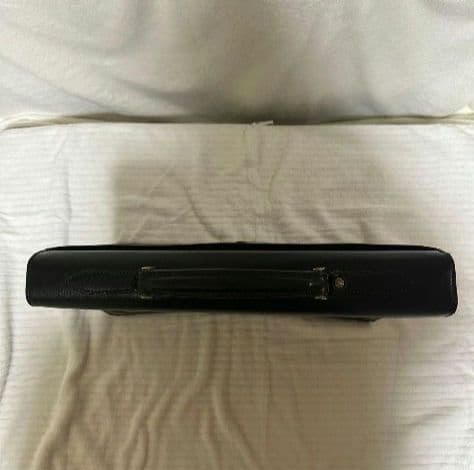 【希少】Aquascutum（アクアスキュータム）鍵付き本革 ビジネスバッグ