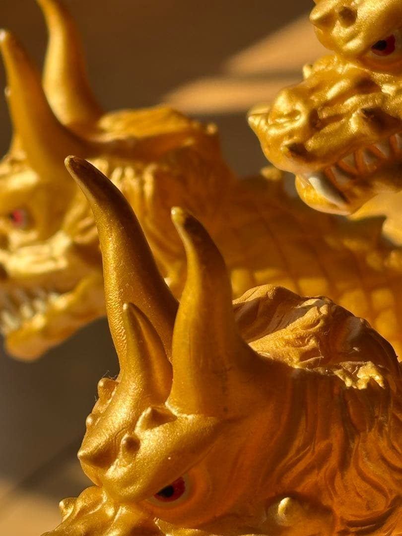 怪獣郷　キングギドラ　☆1月9日以後発送☆ 写真追加しています