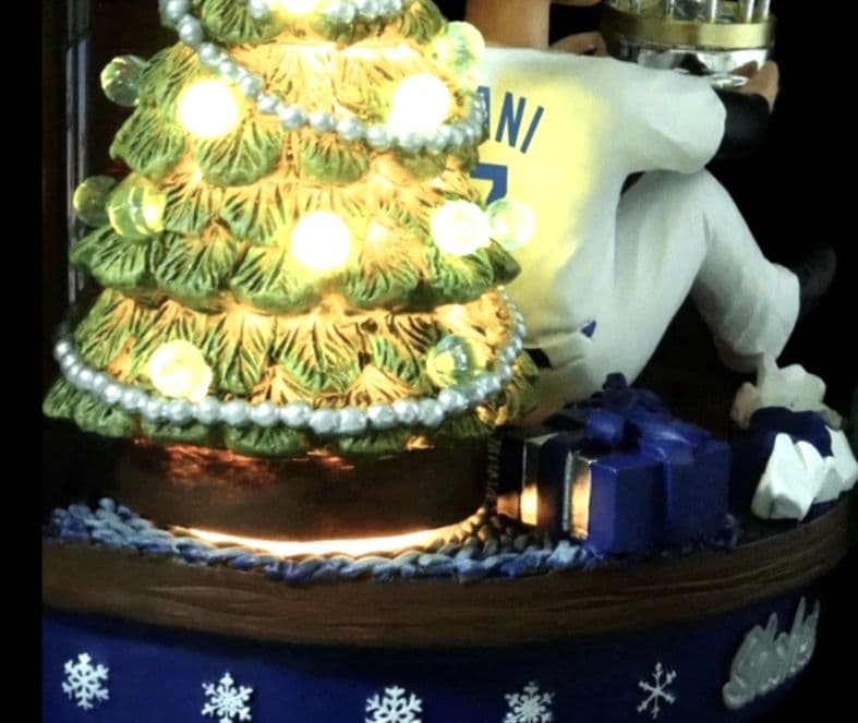 【ライト点灯】大谷翔平 クリスマス ボブルヘッド 224体限定 ドジャース