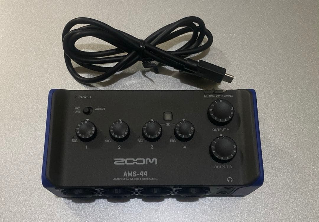 DTM・DAW ams-44 zoom