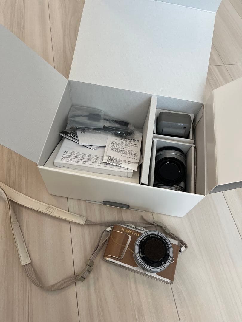 OLYMPUS PEN E-PL9 ミラーレス一眼 本体