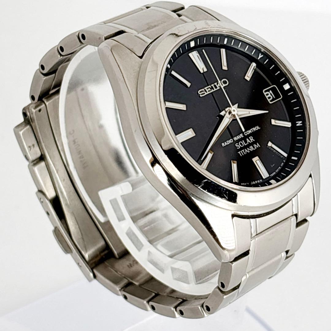 稼働 SEIKO メンズ腕時計 SOLAR デイト 黒文字盤 チタン Y2K