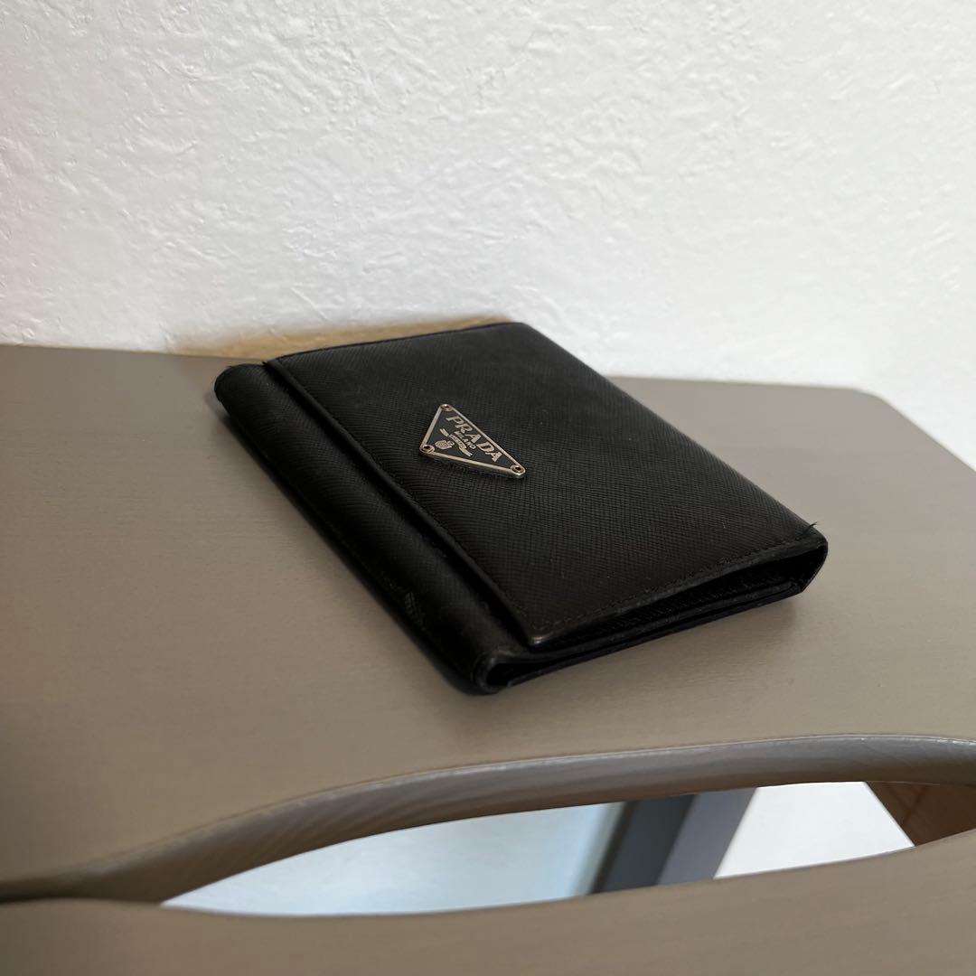 美品 PRADA プラダ 三角プレート サフィアーノ ミニ財布 三つ折り財布