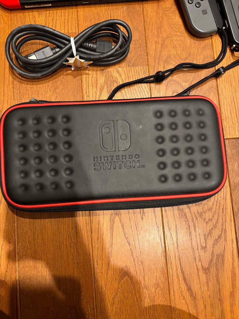 Nintendo Switch ジョイコン4つ プロコン2つ 収納ケース付き