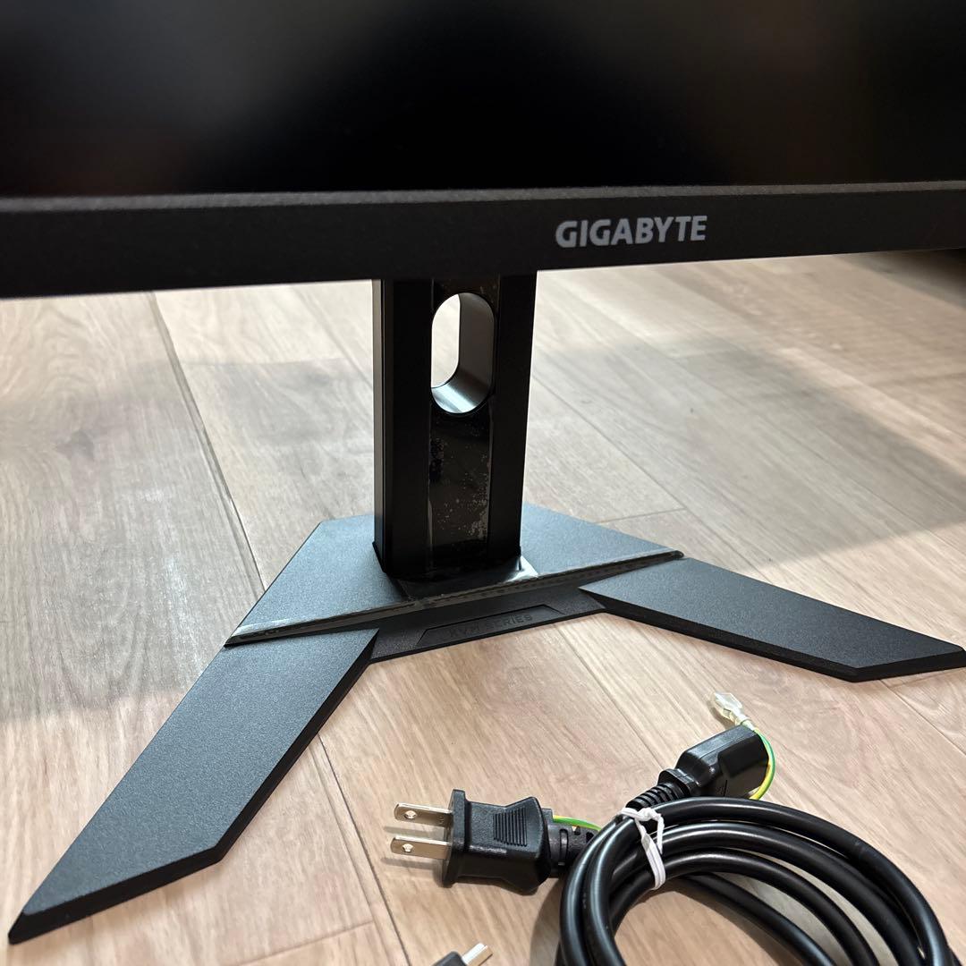 GIGABYTE M28U モニター 本体
