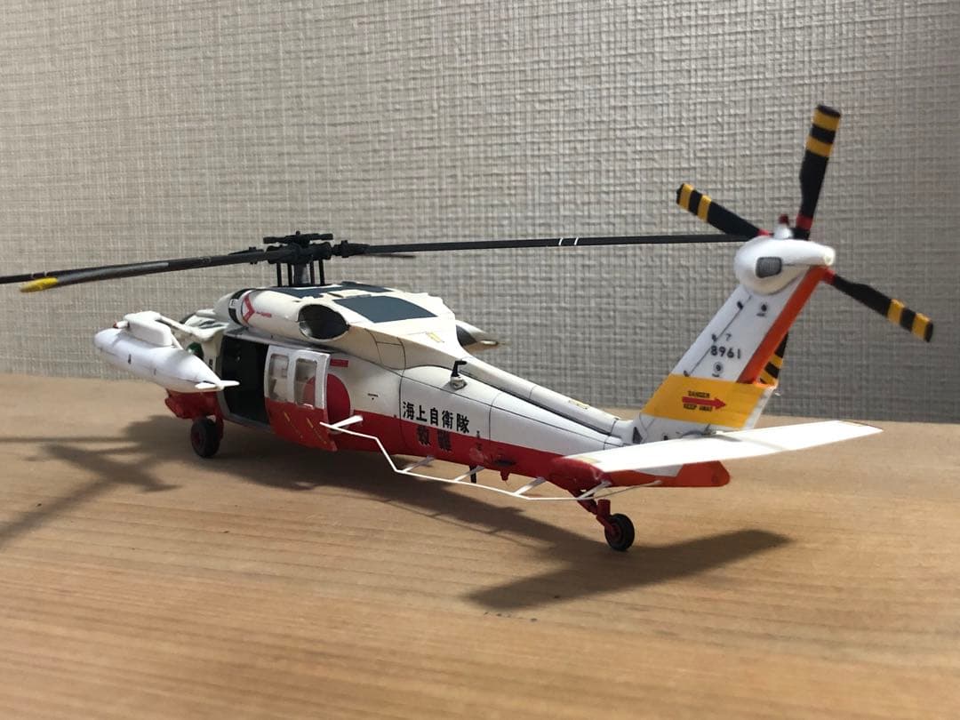 海上自衛隊　UH-60J プラモデル