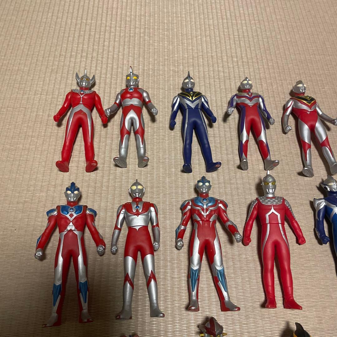ウルトラマン・怪獣フィギュアセット　62体