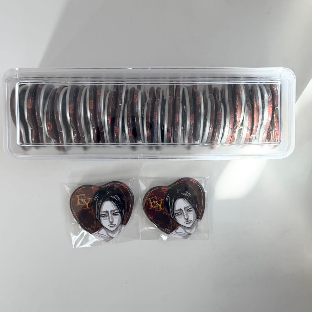 進撃の巨人 エレン ハート型缶バッジ 29点