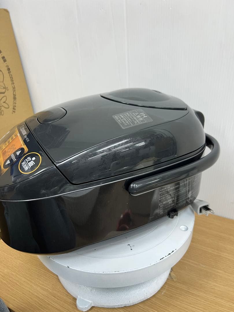 象印 ZOJIRUSHI】炊飯器 NW-VE10 IH炊飯ジャー 2023年製