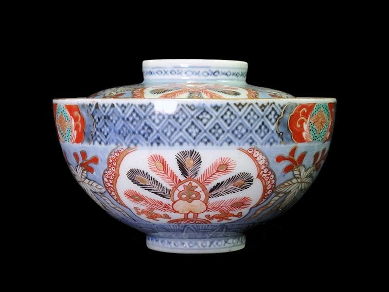 古伊万里　薄瑠璃　染錦　孔雀の図　大振蓋茶碗　F200AS-CTe