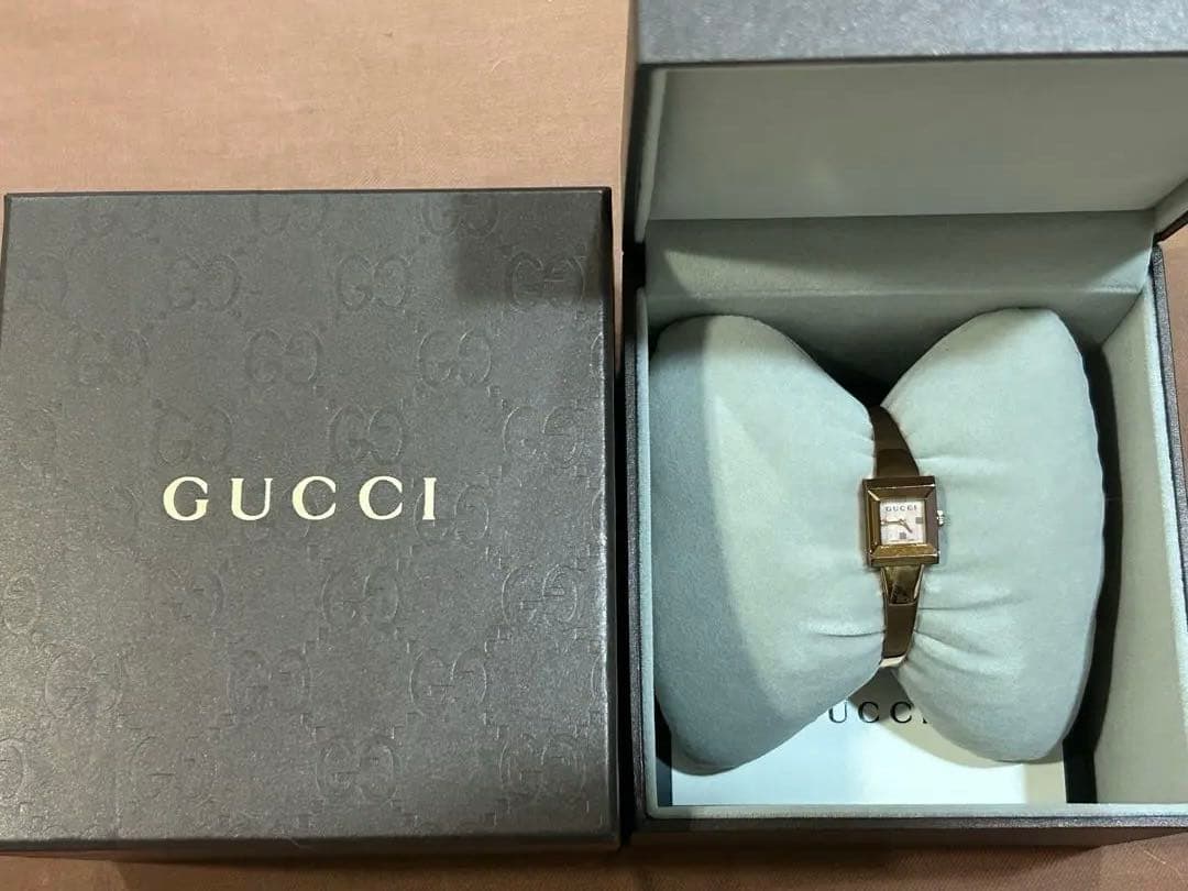 GUCCI レディース腕時計（ローズゴールド）