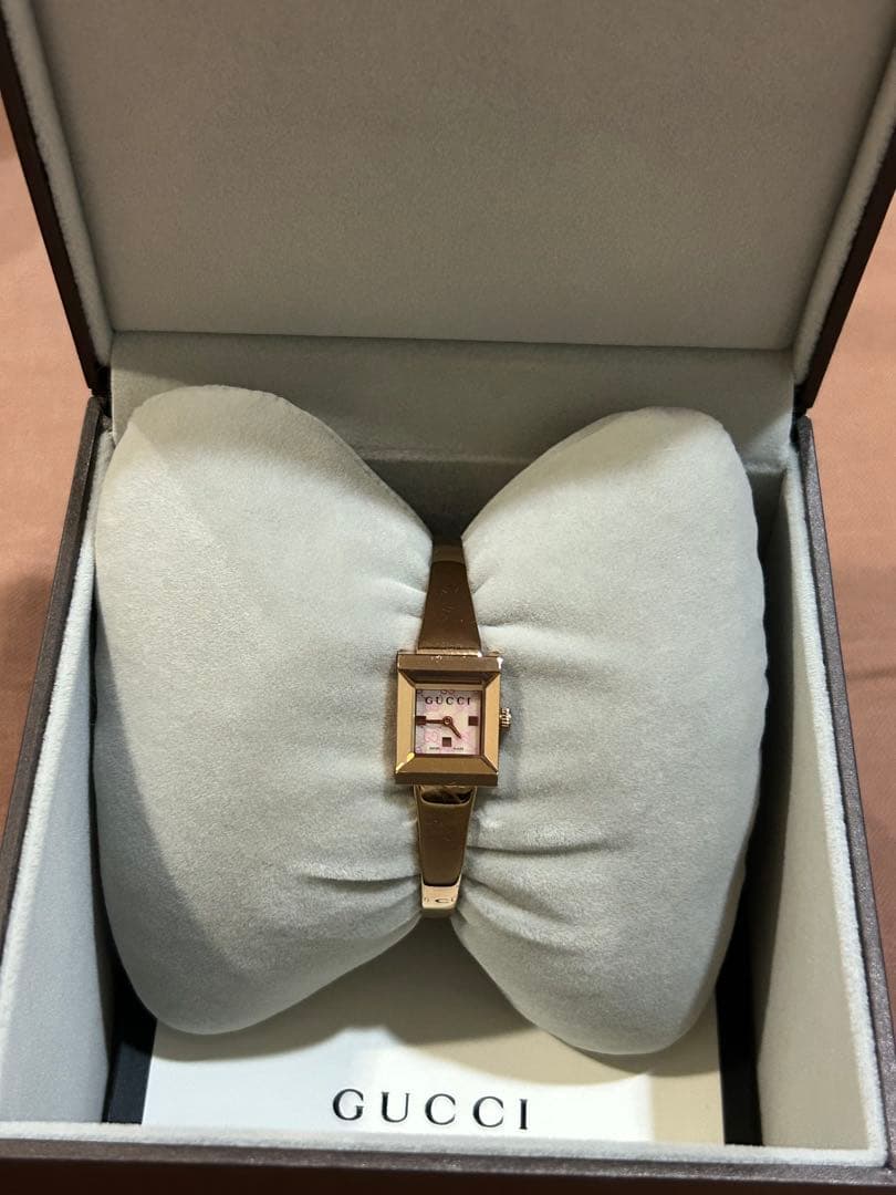 GUCCI レディース腕時計（ローズゴールド）