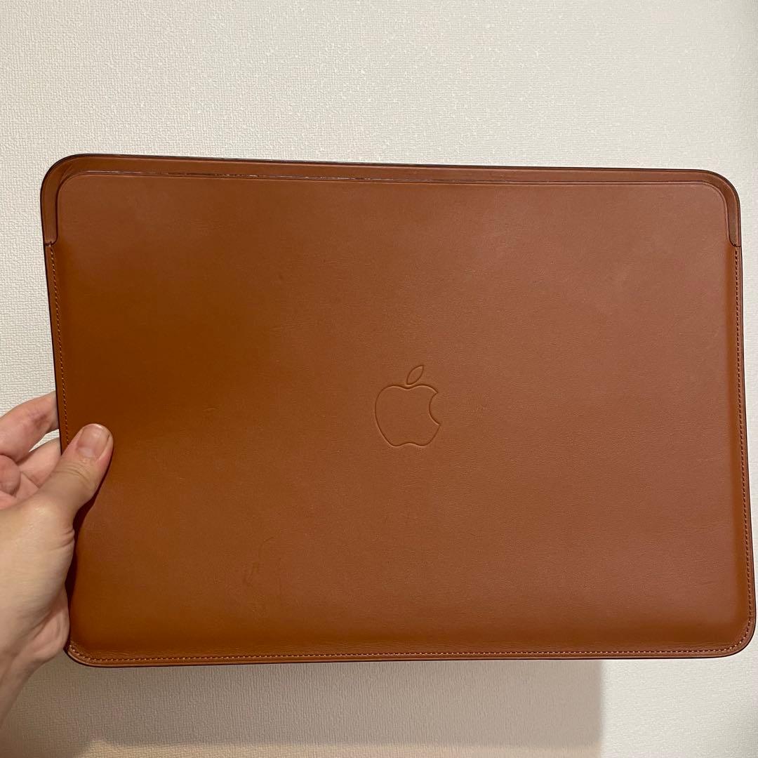 ＊MacBook Pro 13-inch, 2019,シルバー レザースリーブ付