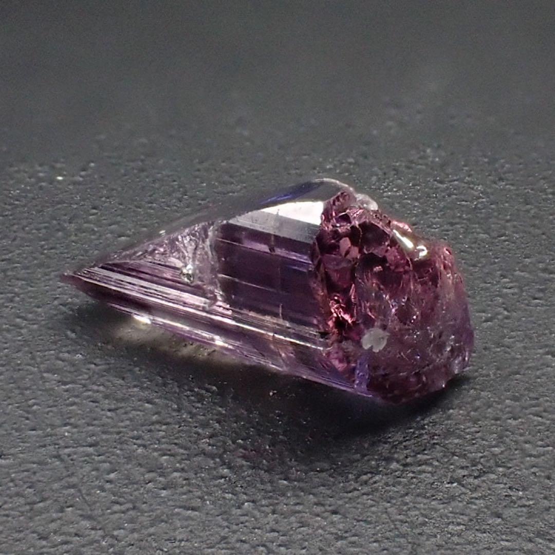 【タンザニア/メレラニ産】非加熱マルチカラーゾイサイト