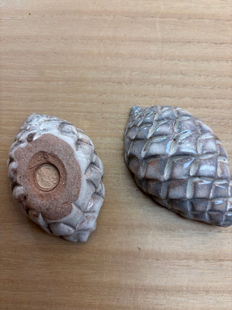 茶道具　萩焼　松実　香合　十二代田原陶兵衛作