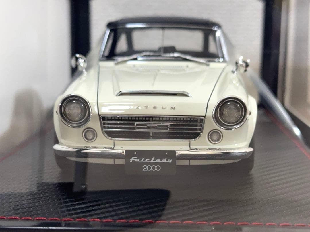 【限定70台】1/18 DATSUN Fairlady 2000 エンジン付属