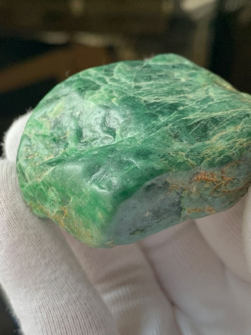 金山谷　糸魚川極上ひすい　96g 翡翠　鉱物標本　コン沢　水石　根付　糸魚川翡翠