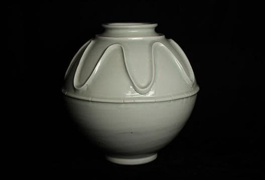 瀧田項一 「 白磁貼文大壺 」 花入 花器 共箱