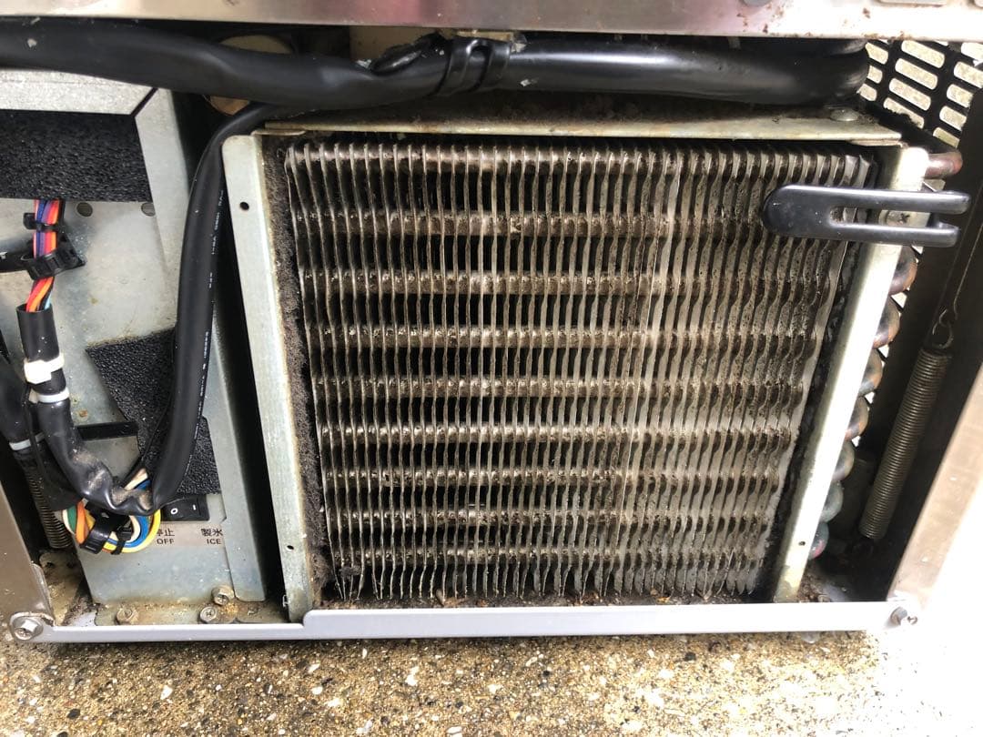 パナソニック　業務用製氷機　SIM-S2500 2015年製