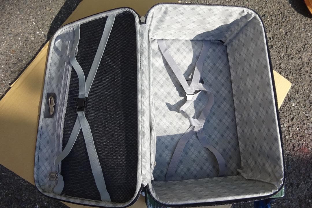 キャリーケース/キャリーバッグ 収納 ストリートアート 展示品 小型