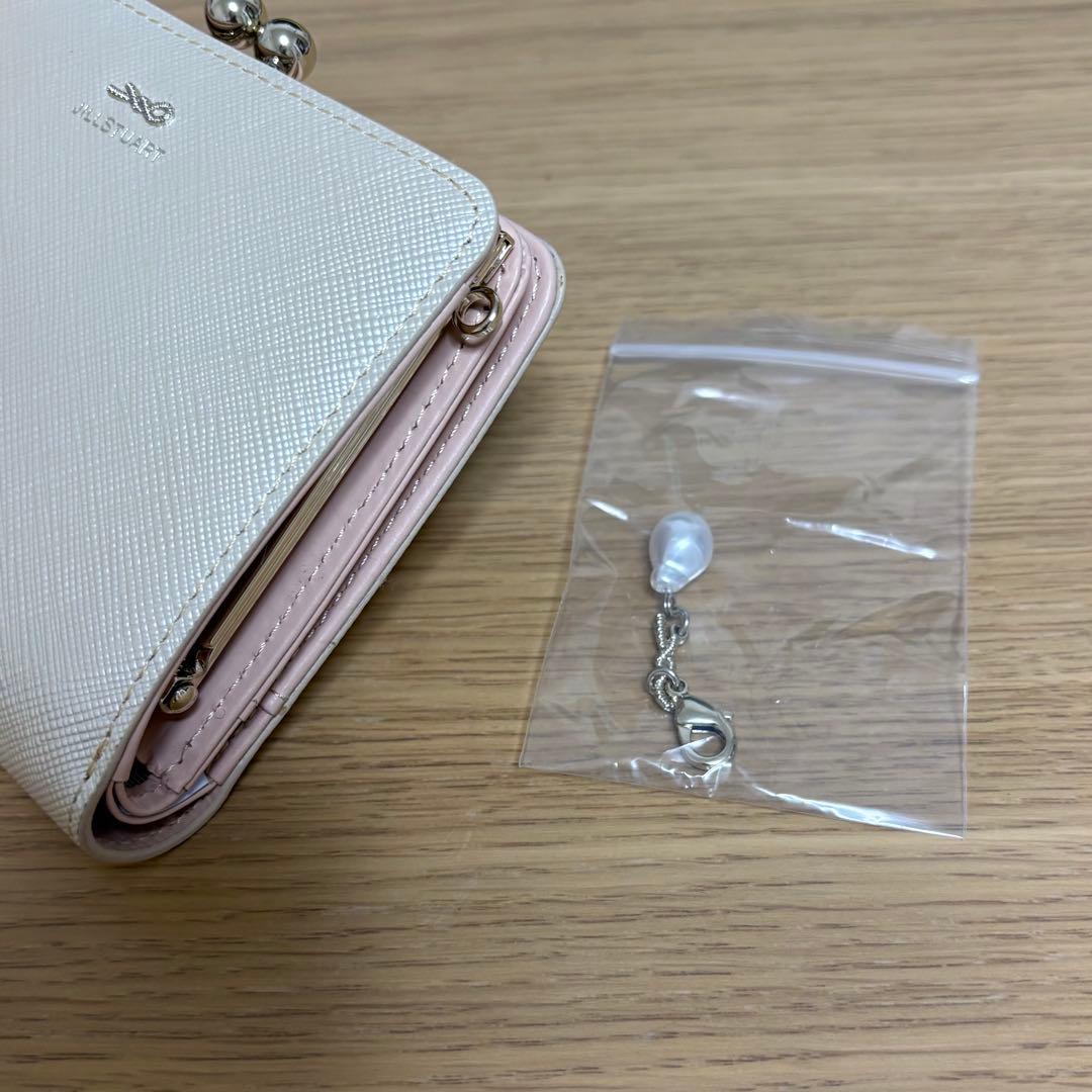 【新年セール】ジル　口金二つ折り財布　グローリアJILLSTUART プラチナ